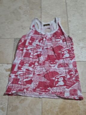 Desiree Red & White Advertisement Print Tie Tank Top with Back Slits XL